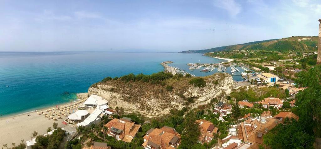 The Queen Tropea Extérieur photo